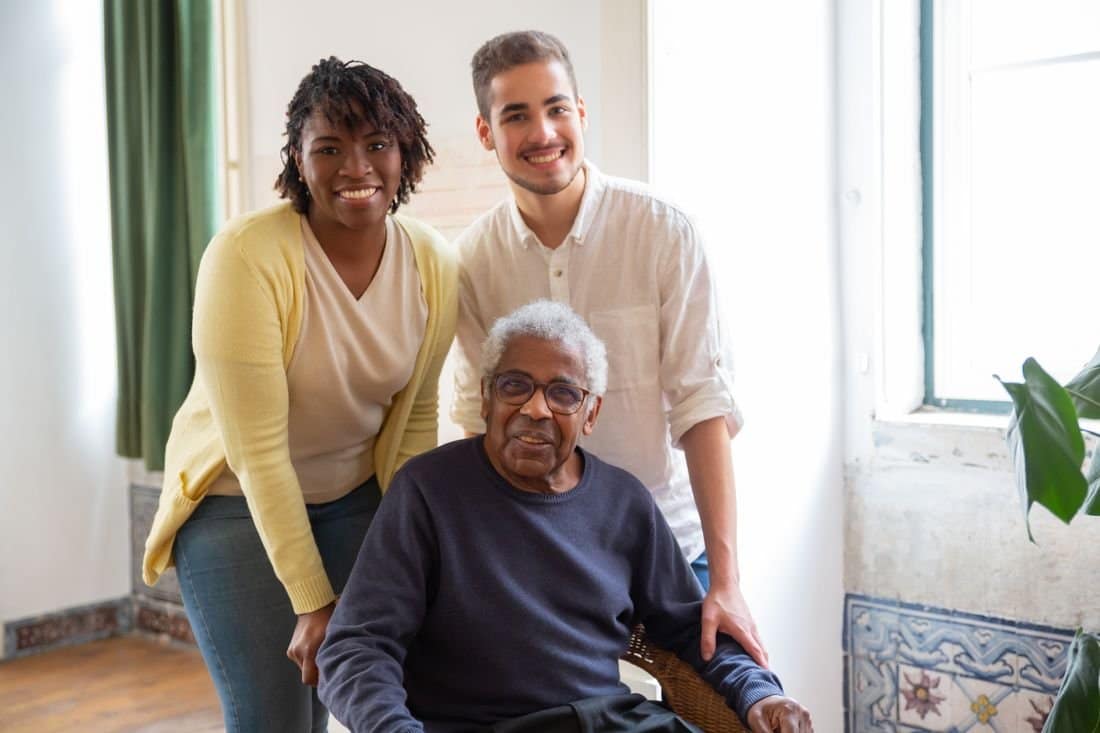 Home dental care for elderly patients
